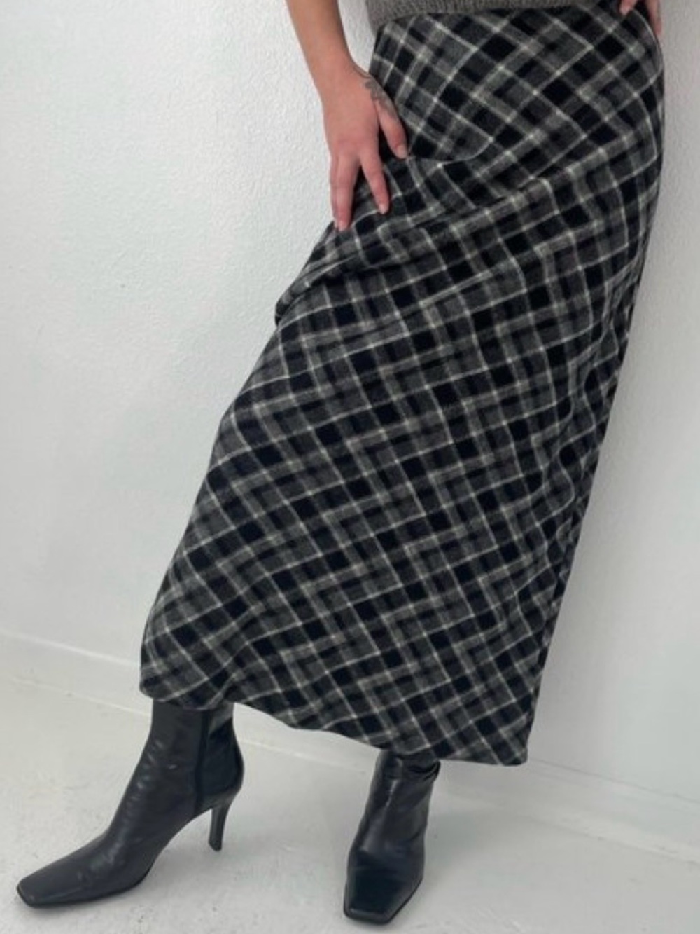 Vintage Eddie Bauer Black & Gray Plaid Maxi Skirt